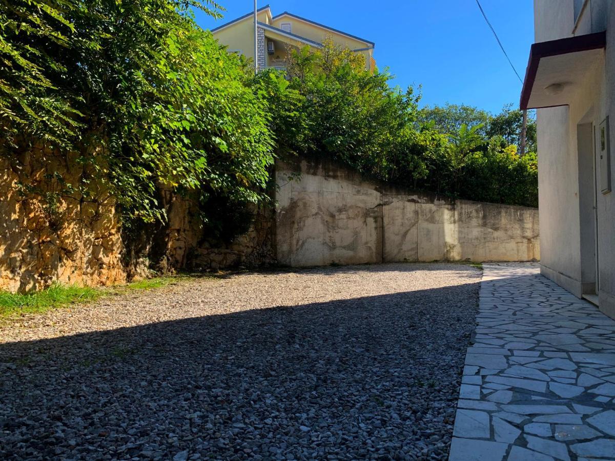 Apartments Julija ツリクヴェニツァ エクステリア 写真